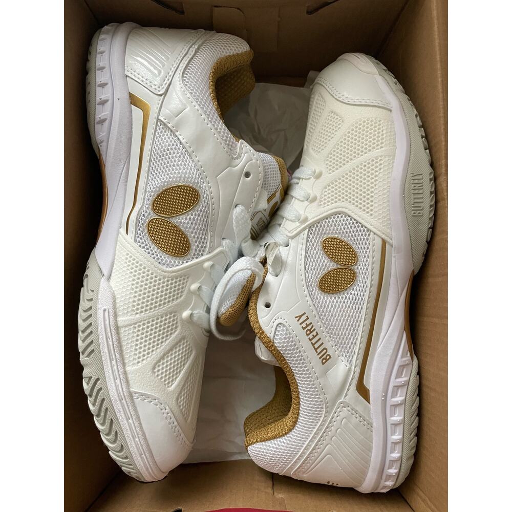 NWT Butterfly Mens Lezoline Table Tennis Shoes Size 40 (7.5 US) White Gold